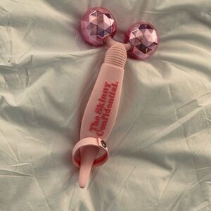 Skinny Confiddential Ice Roller